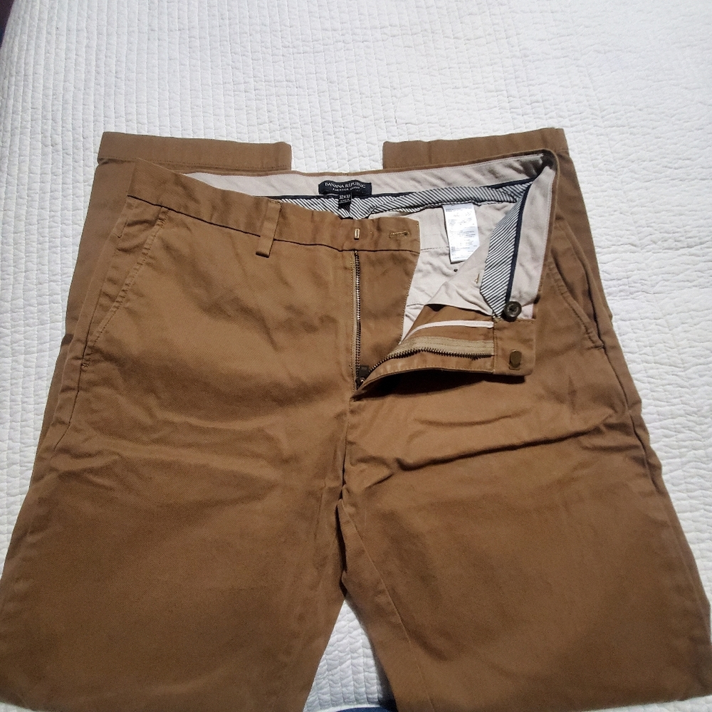 Banana Republic Men's Fulton Chino Pants Size 32 X 32 Dark AcornColor